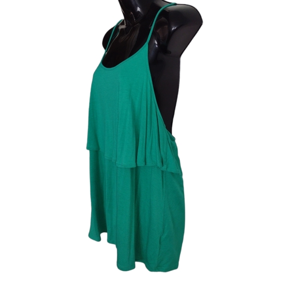 💕4 for $30💕 Spaghetti strap layered tank - Picture 2 of 6